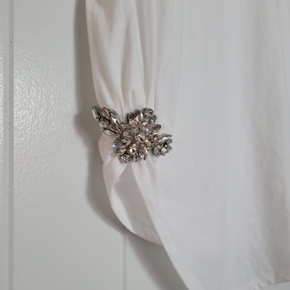 NWT Express Asymmetrical Brooch Side Shirt White & Silver Jewel Accent Cotton XL - Picture 5 of 12